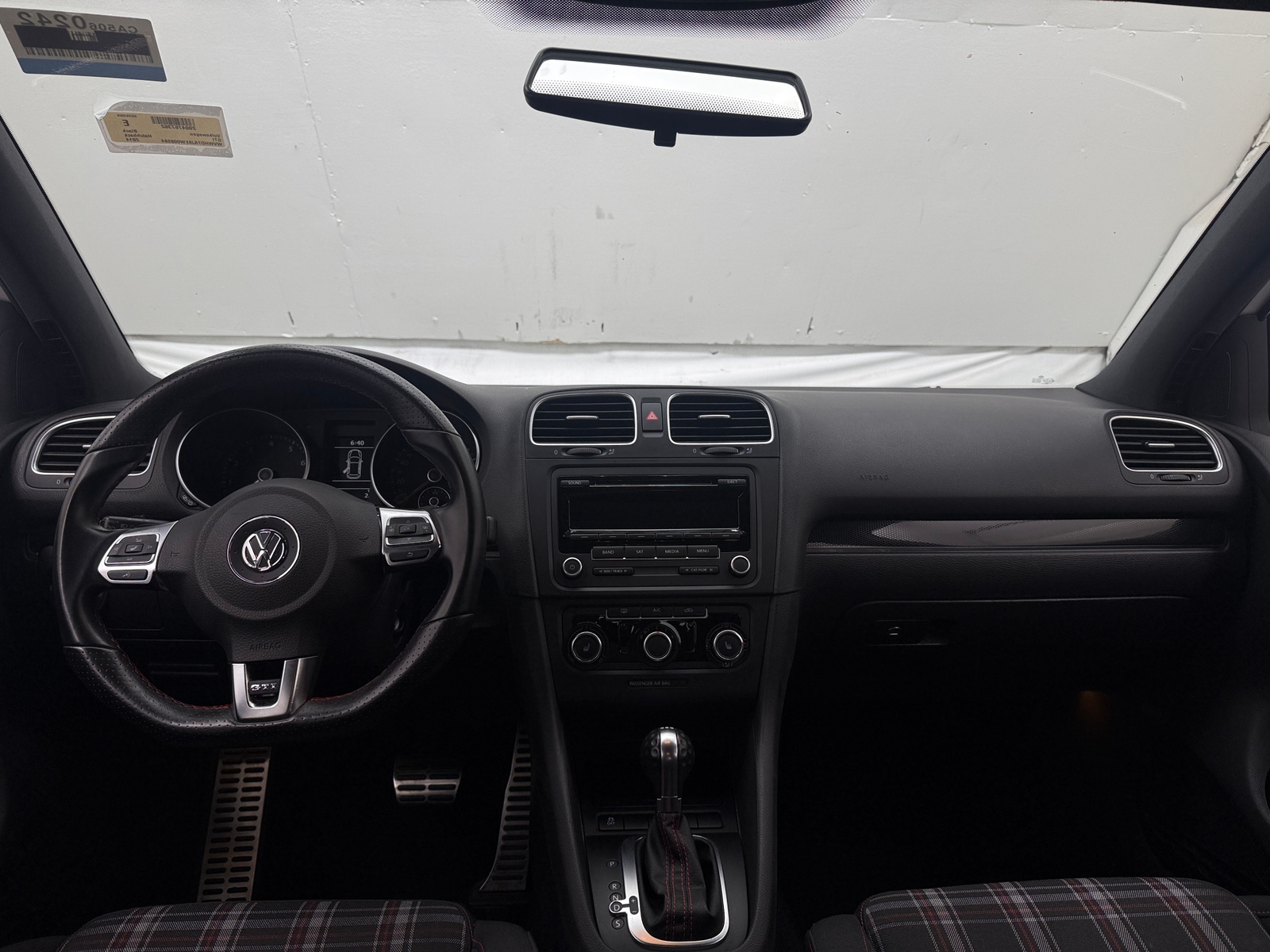 Thumbnail: 2014 Volkswagen Golf - 3