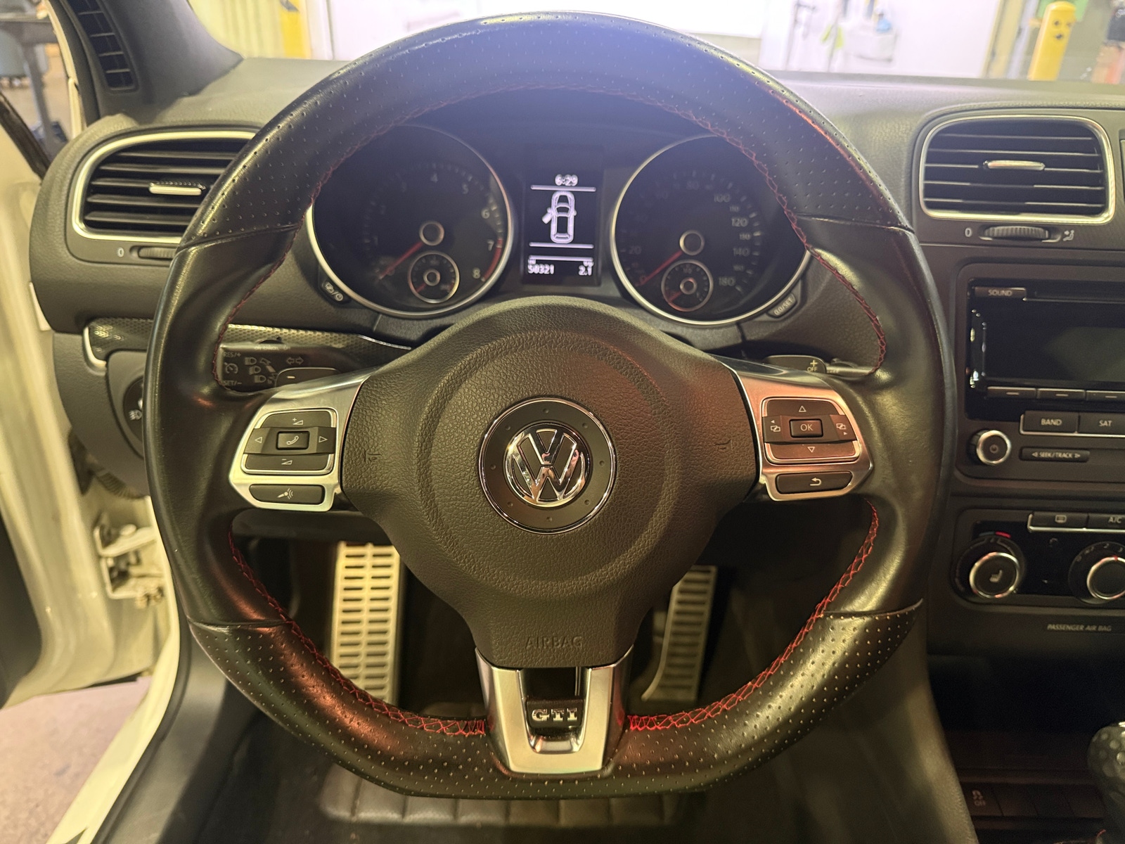 Thumbnail: 2014 Volkswagen Golf - 5