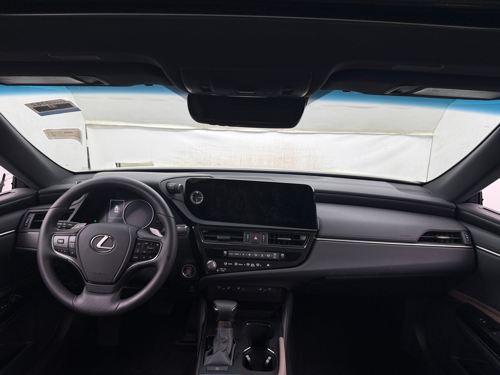 Thumbnail: 2025 Lexus ES - 2
