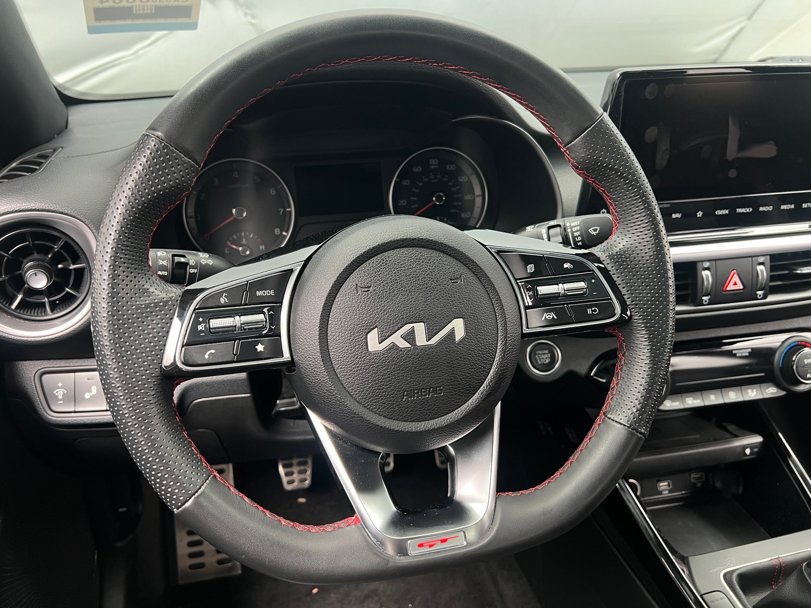 Thumbnail: 2022 Kia Forte - 4