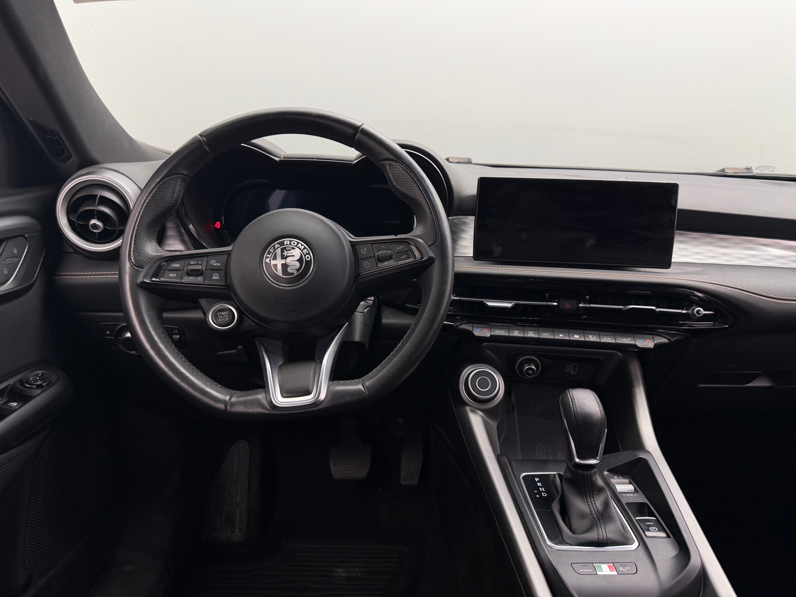 Thumbnail: 2024 Alfa Romeo Tonale - 5