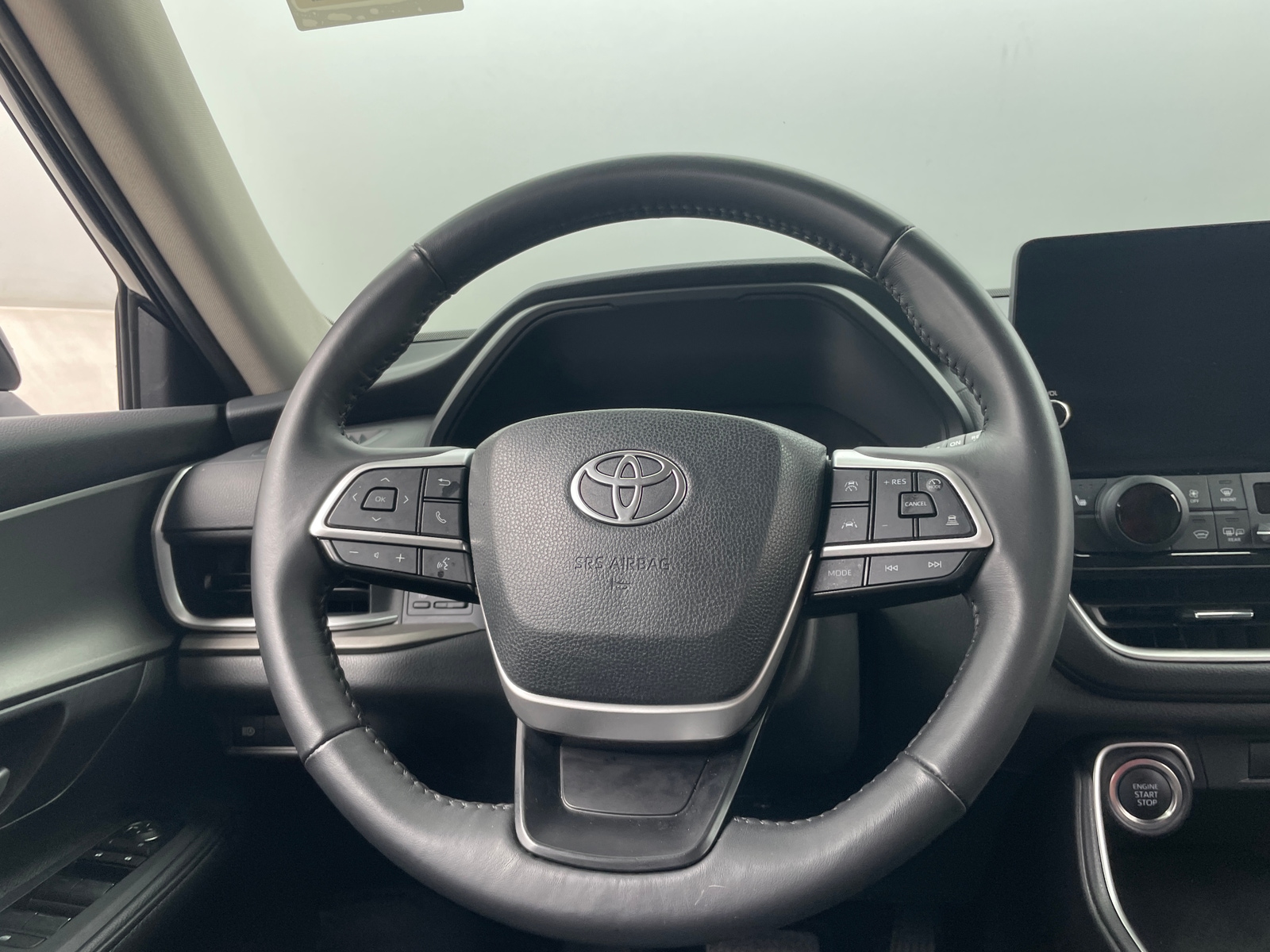 Thumbnail: 2025 Toyota Grand Highlander - 4