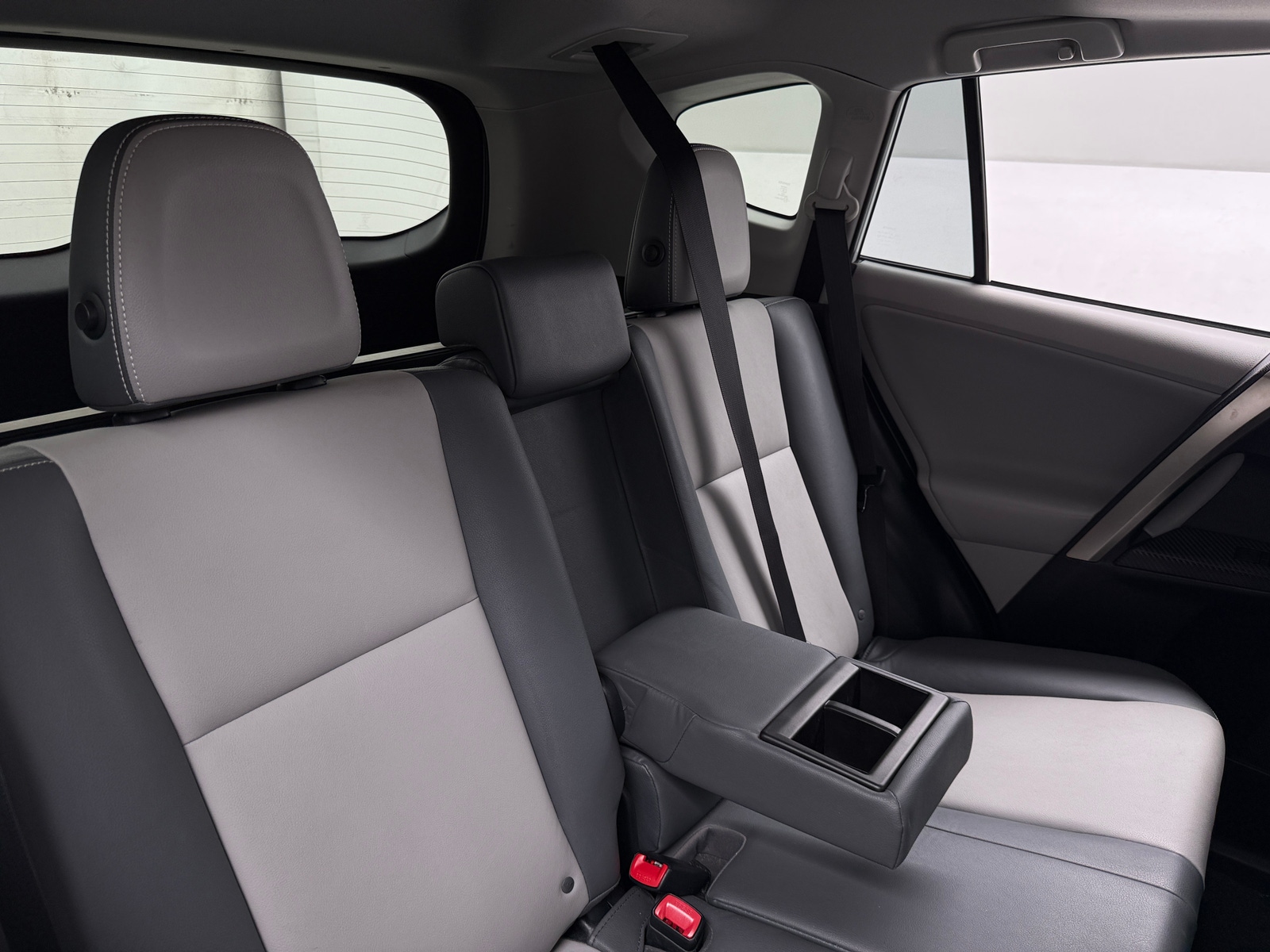 Thumbnail: 2013 Toyota RAV4 - 6