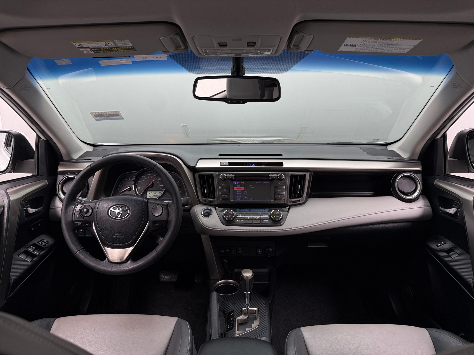 Thumbnail: 2013 Toyota RAV4 - 3