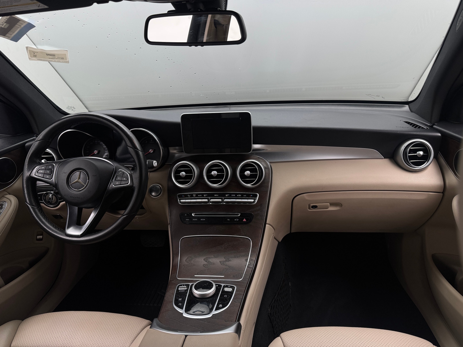 Thumbnail: 2018 Mercedes-Benz GLC - 2