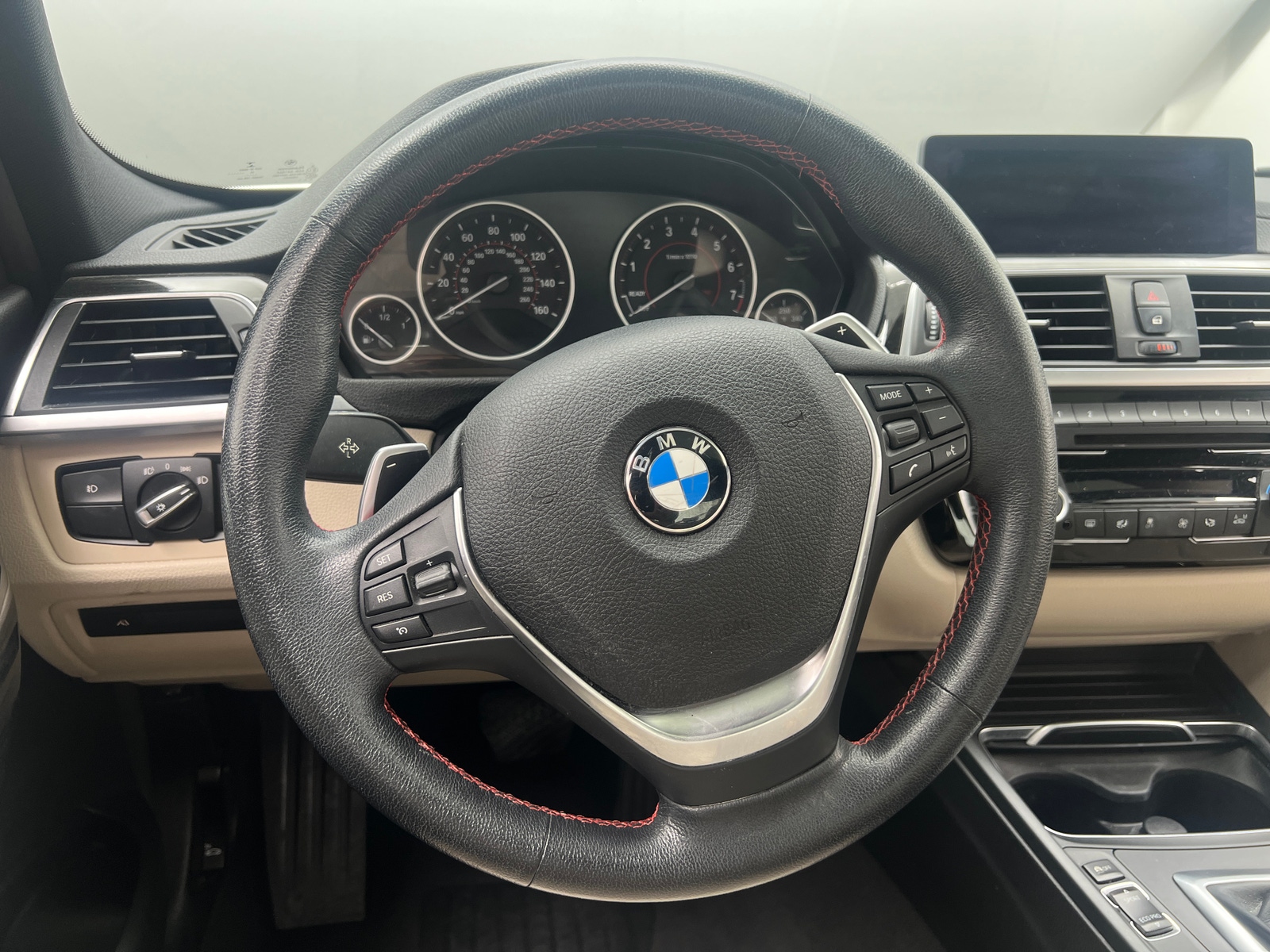 Thumbnail: 2018 BMW 3 Series - 4