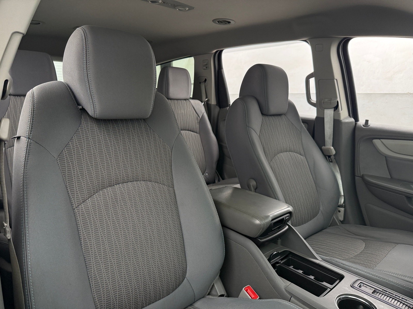 Thumbnail: 2015 Chevrolet Traverse - 2