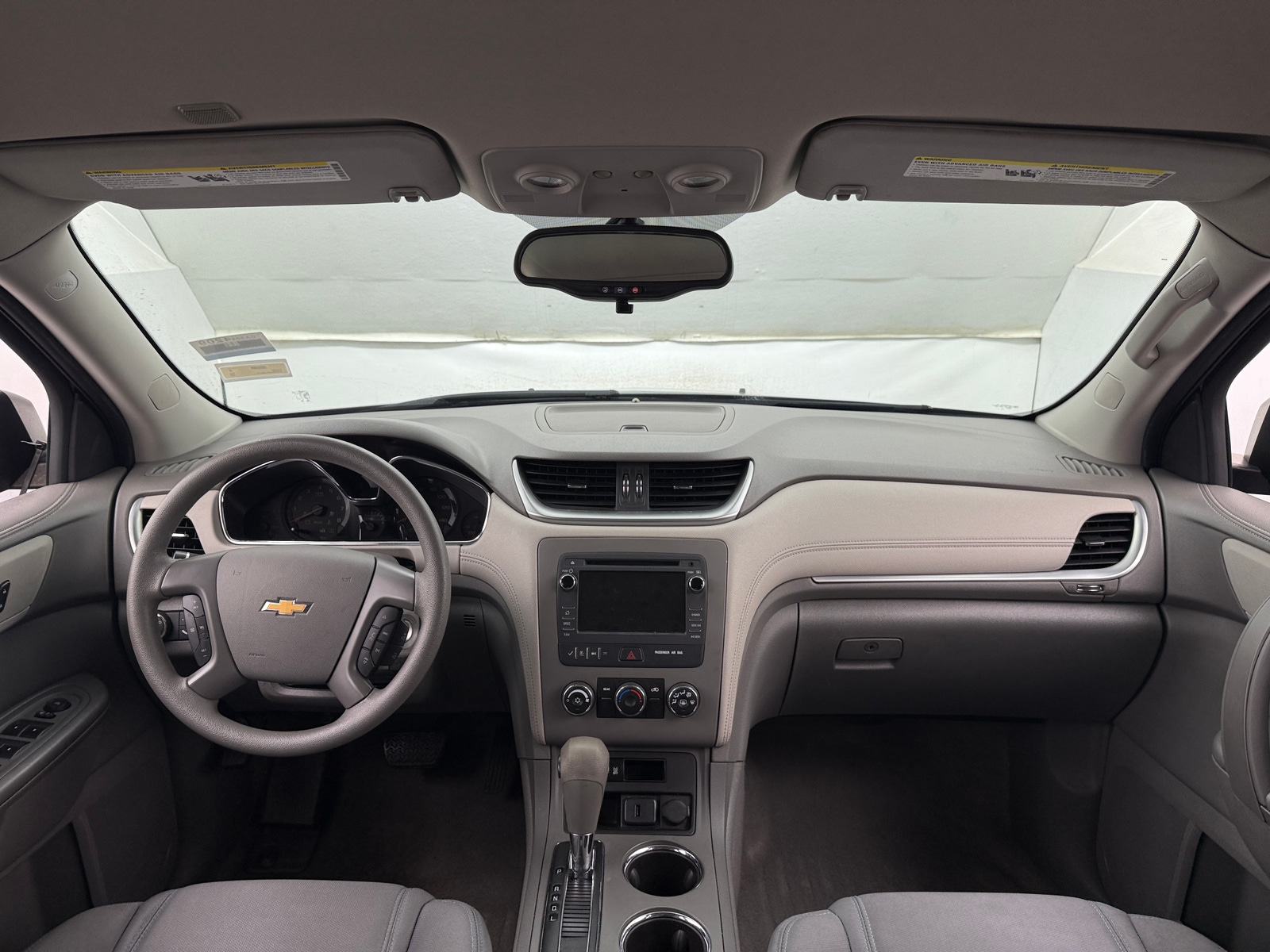 Thumbnail: 2015 Chevrolet Traverse - 3