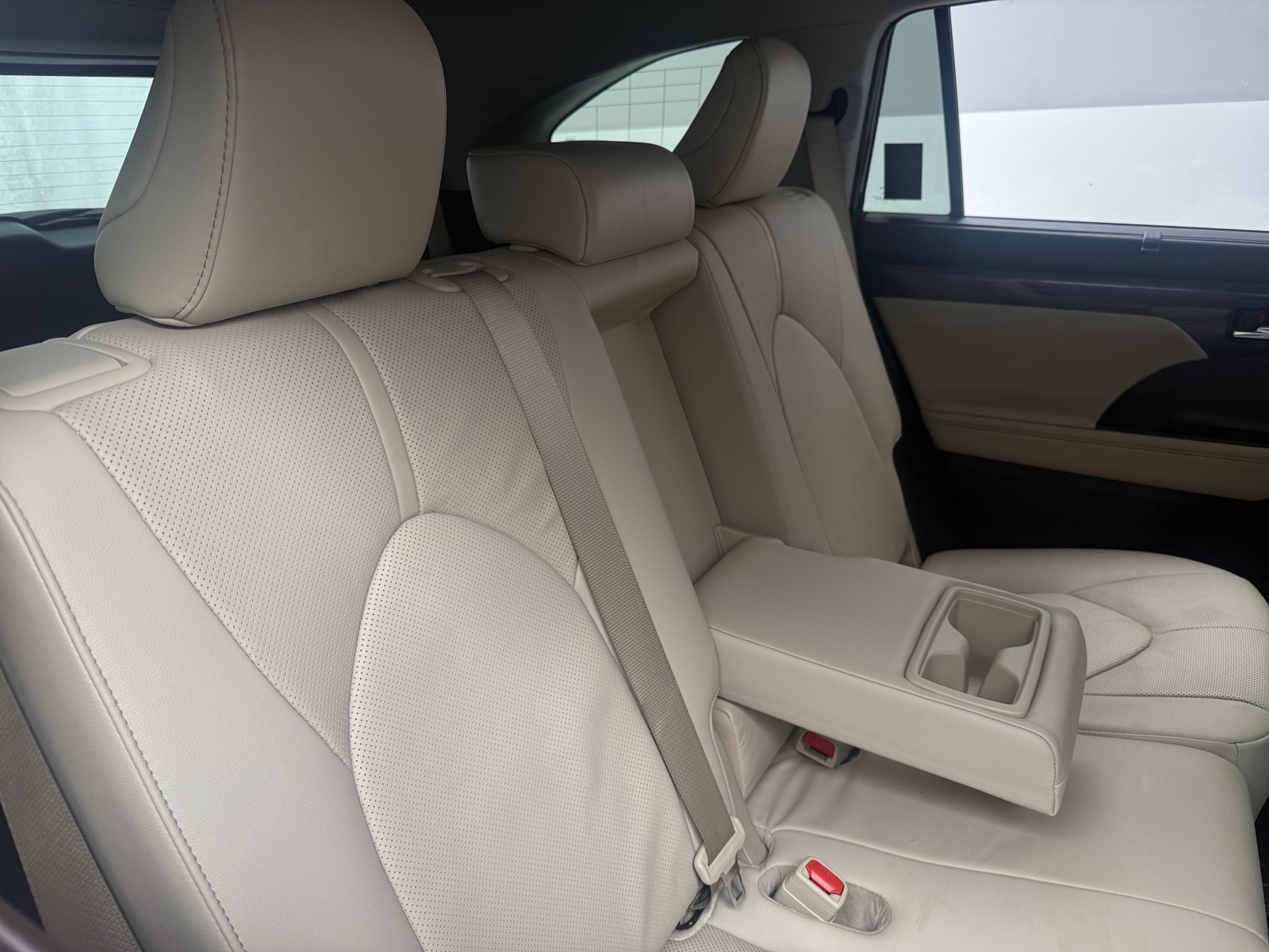 Thumbnail: 2021 Toyota Highlander - 5