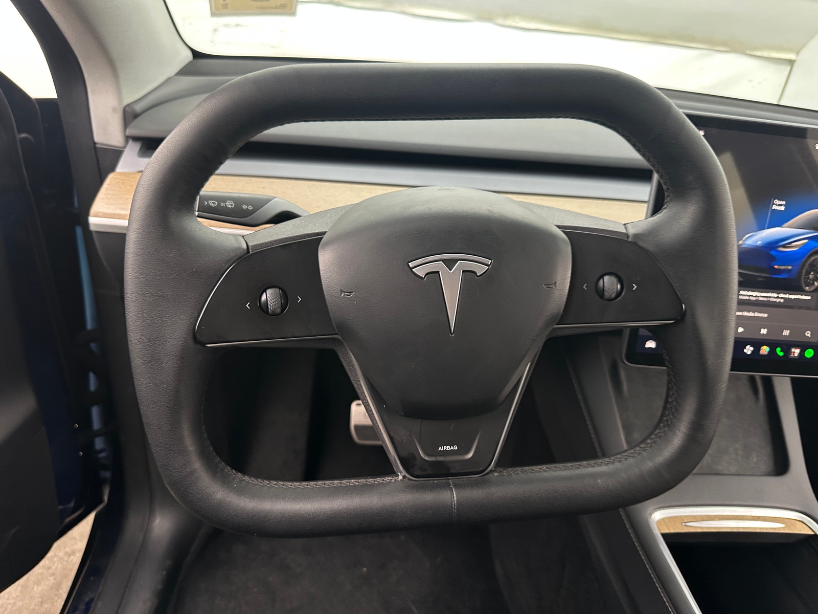Thumbnail: 2023 Tesla Model Y - 4