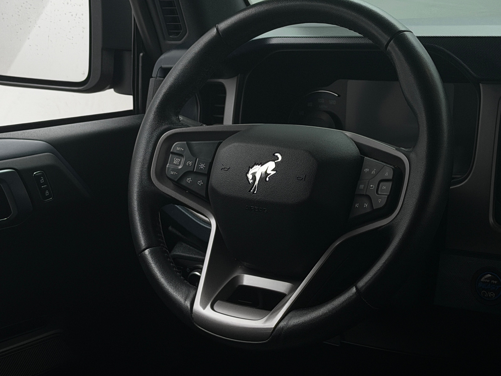 Thumbnail: 2023 Ford Bronco - 5