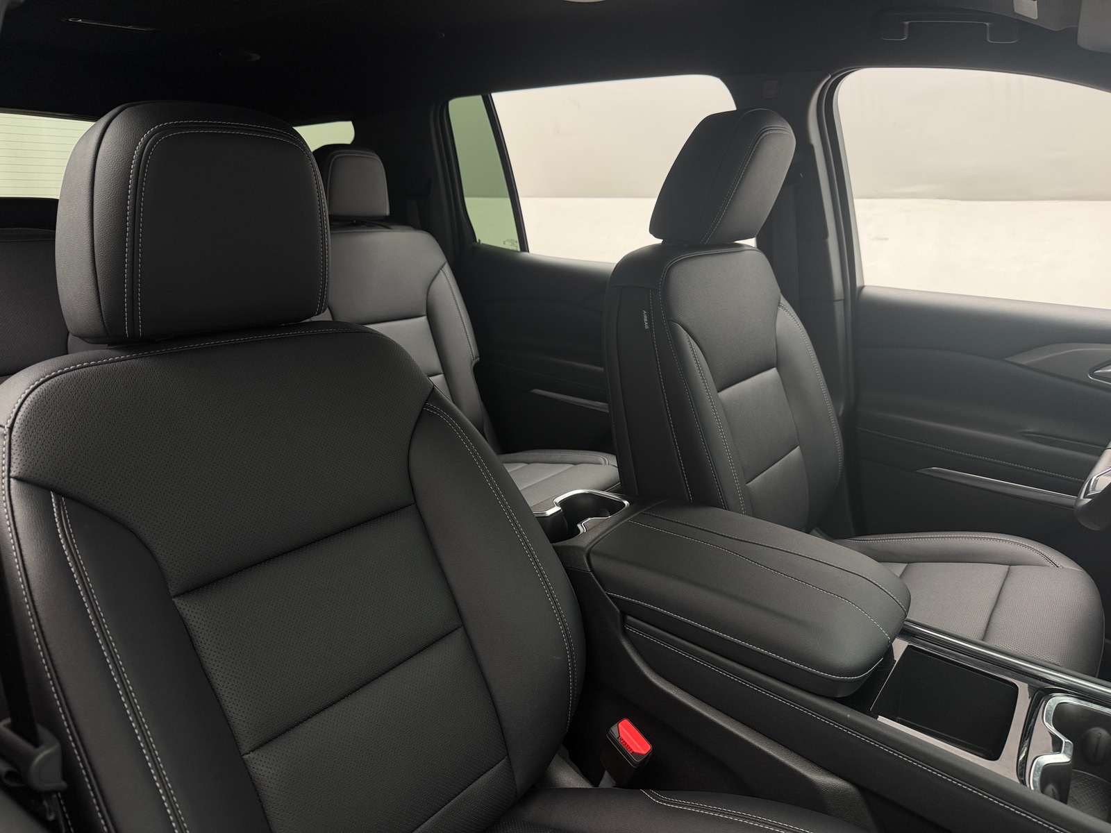 Thumbnail: 2026 Chevrolet Traverse - 2