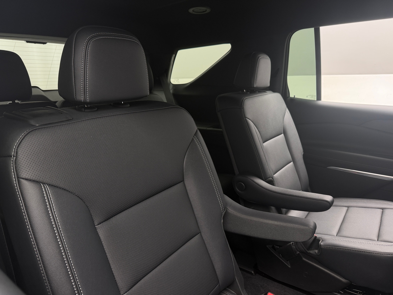 Thumbnail: 2026 Chevrolet Traverse - 6