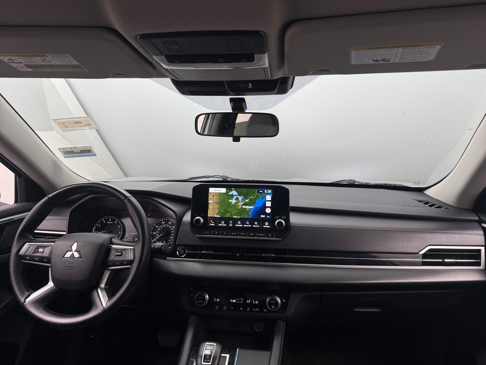 Thumbnail: 2024 Mitsubishi Outlander - 2