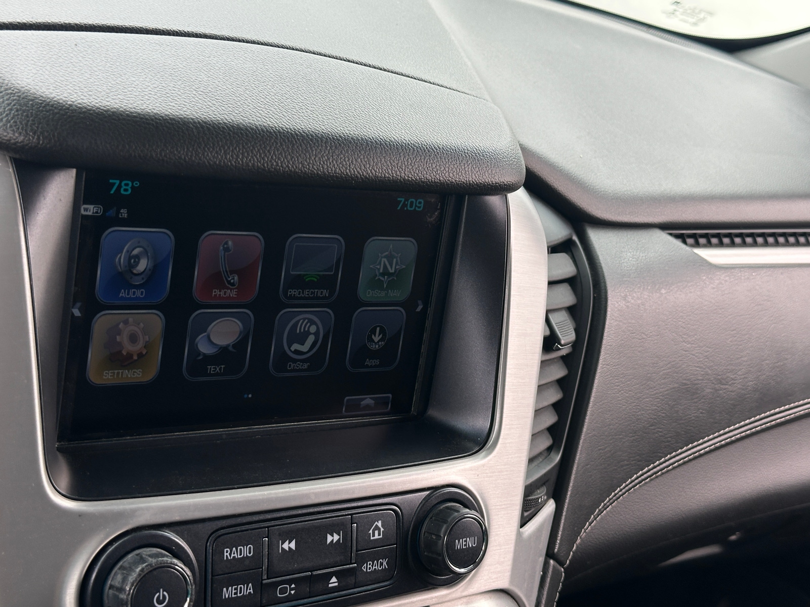 Thumbnail: 2018 GMC Yukon - 4