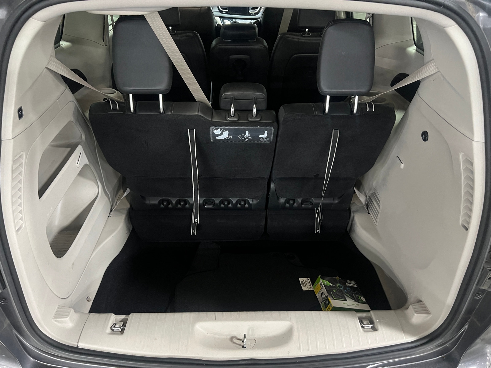 Thumbnail: 2020 Chrysler Pacifica - 6