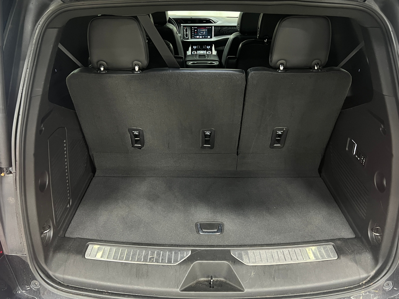 Thumbnail: 2023 GMC Yukon - 6
