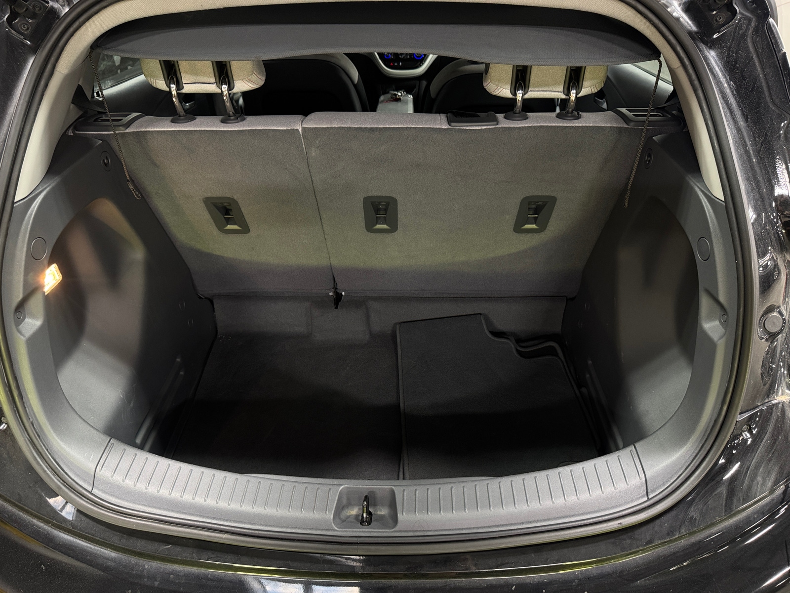 Thumbnail: 2021 Chevrolet Bolt EV - 7