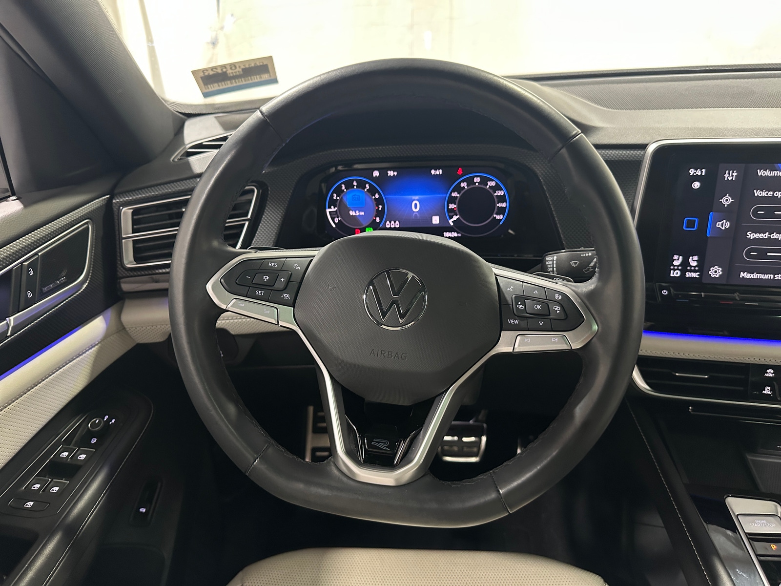 Thumbnail: 2024 Volkswagen Atlas - 4