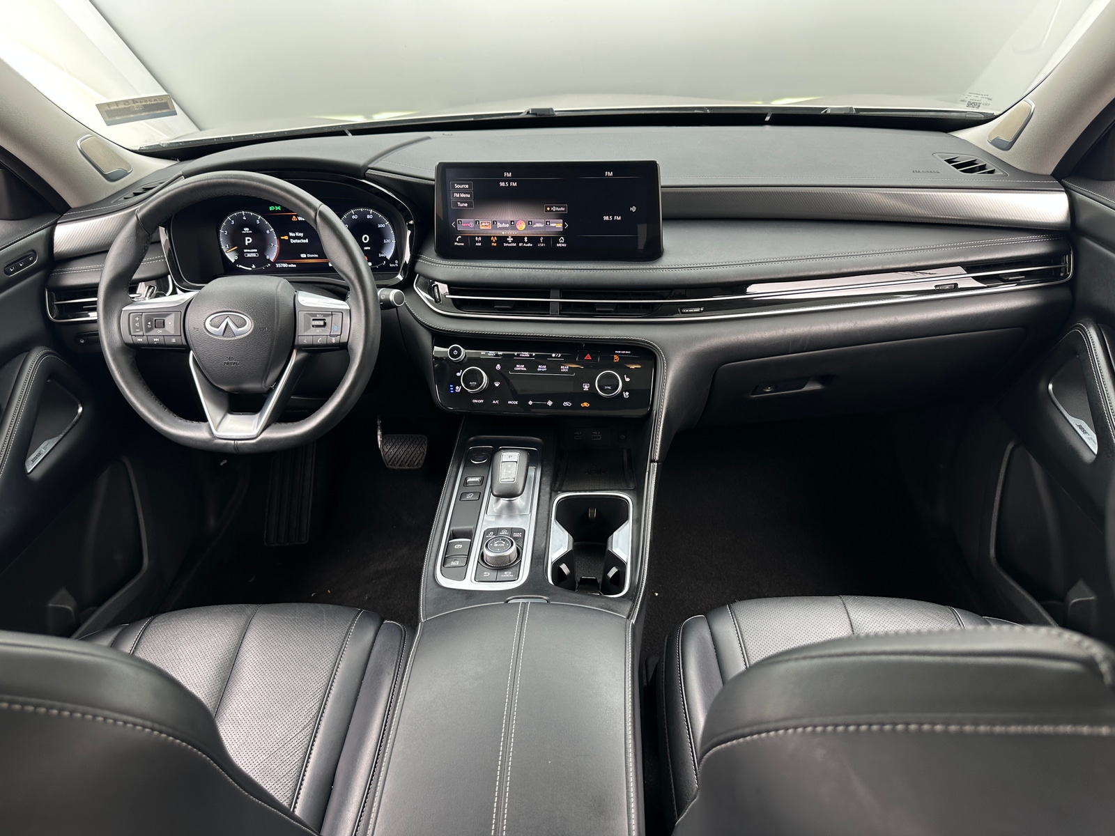 Thumbnail: 2023 INFINITI QX60 - 2
