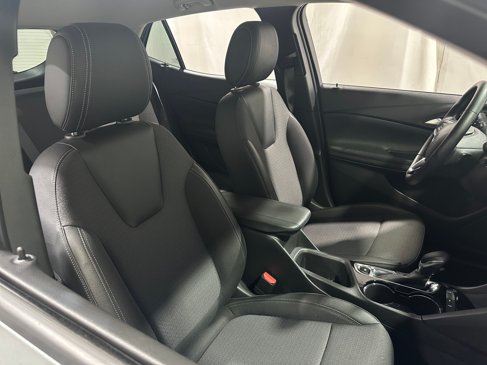 Thumbnail: 2025 Buick Encore GX - 2
