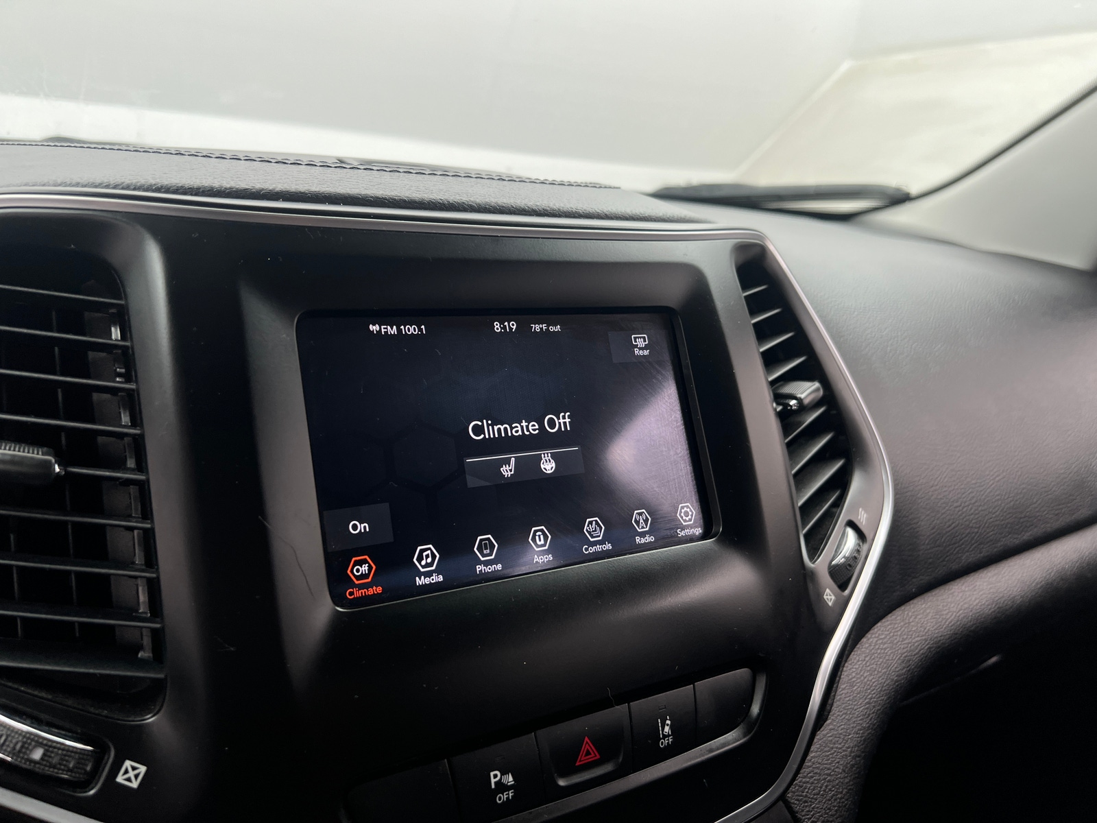 Thumbnail: 2021 Jeep Cherokee - 4