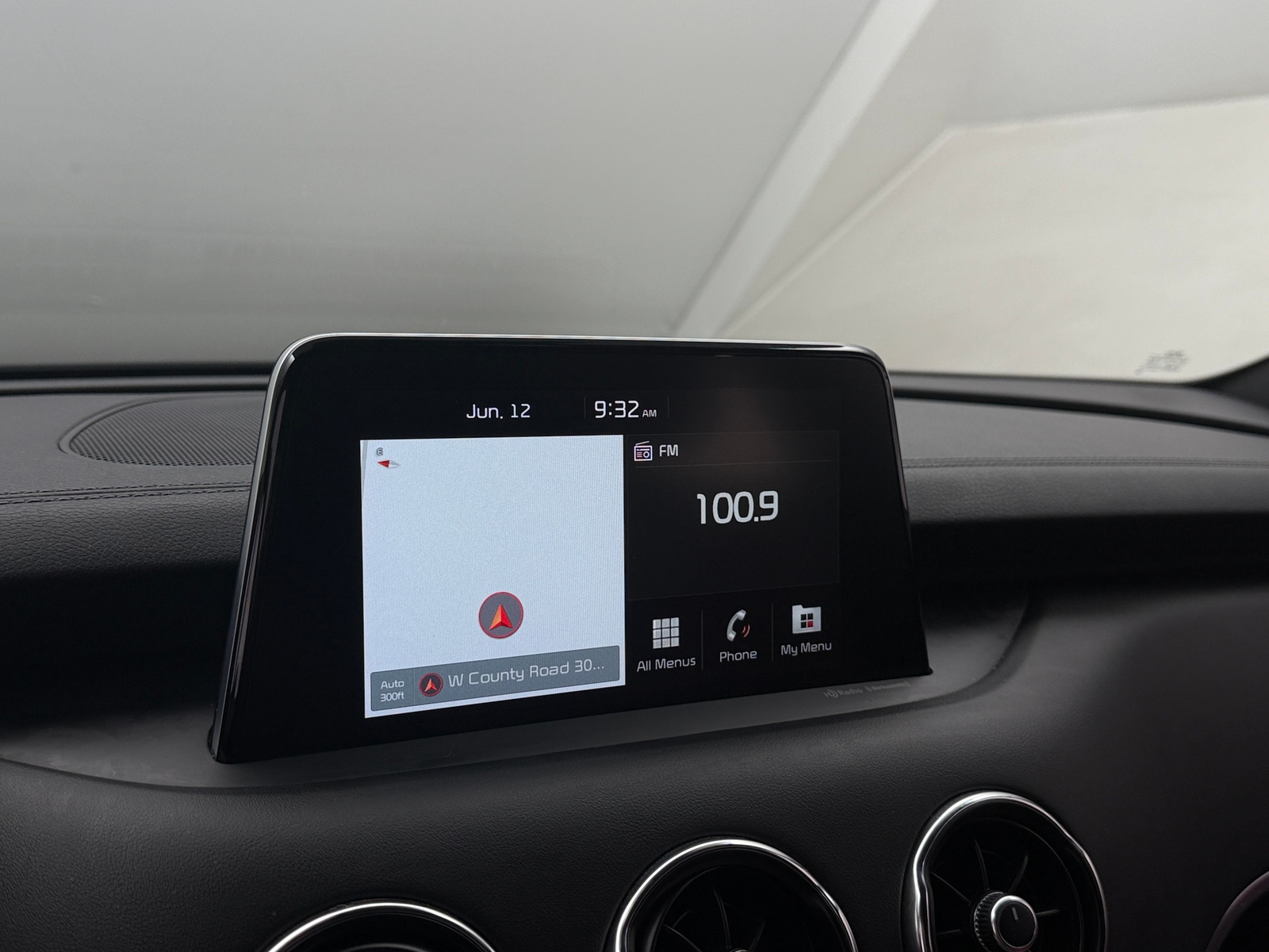 Thumbnail: 2021 Kia Stinger - 3