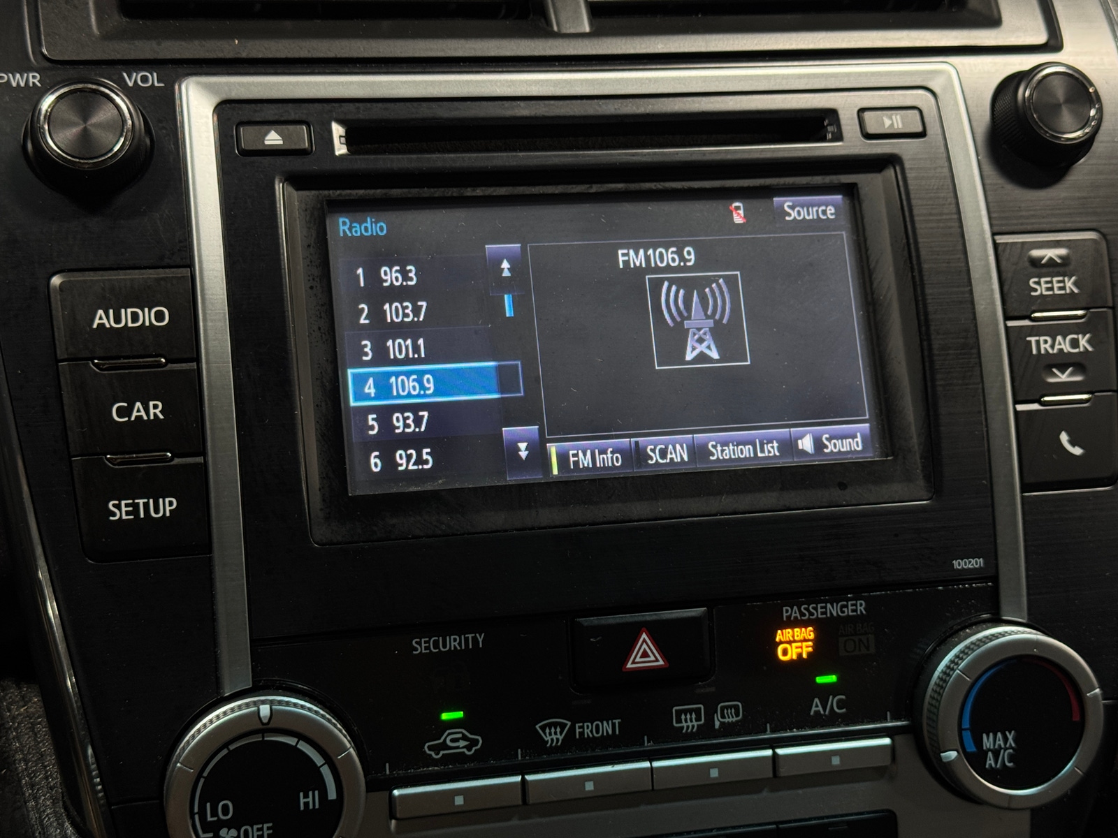 Thumbnail: 2014 Toyota Camry - 4