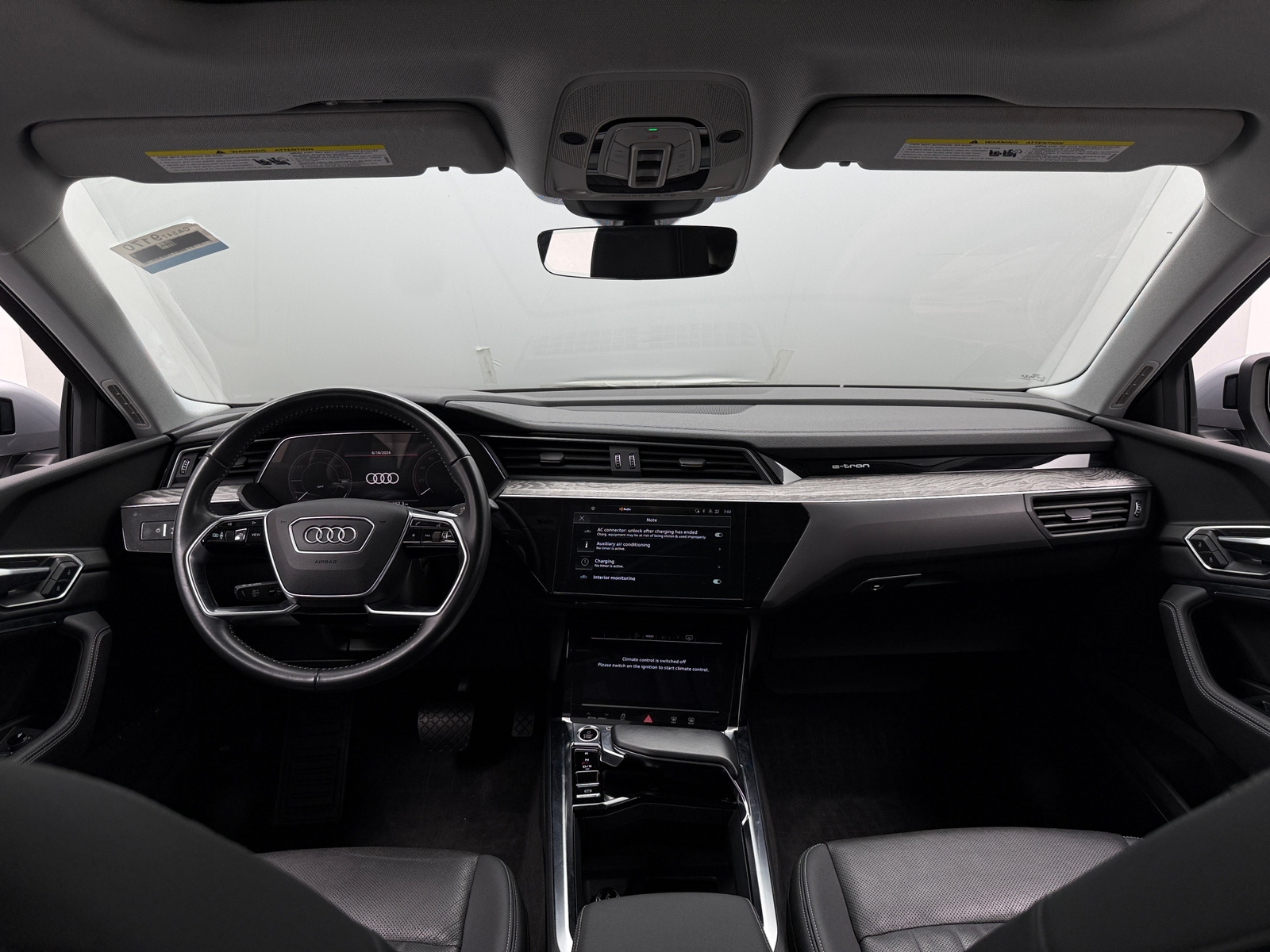 Thumbnail: 2021 Audi e-tron S - 2