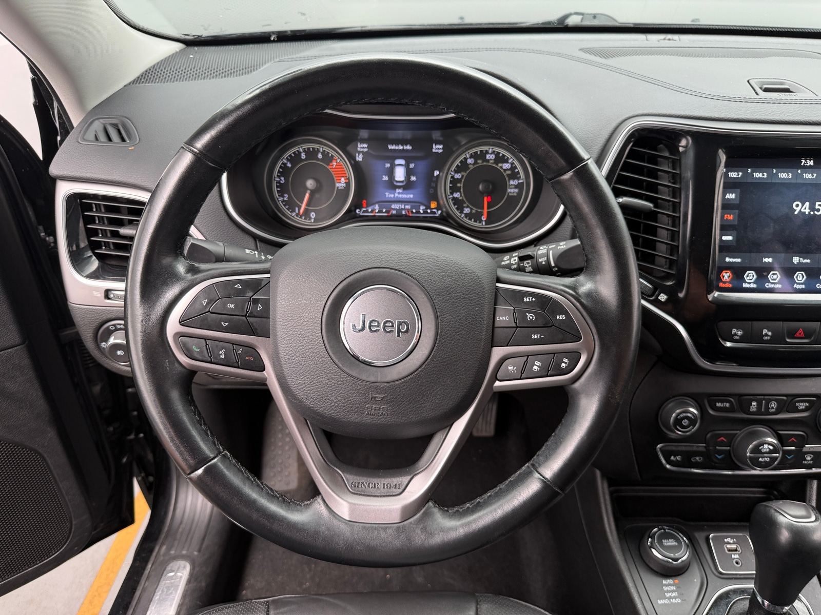 Thumbnail: 2021 Jeep Cherokee - 4