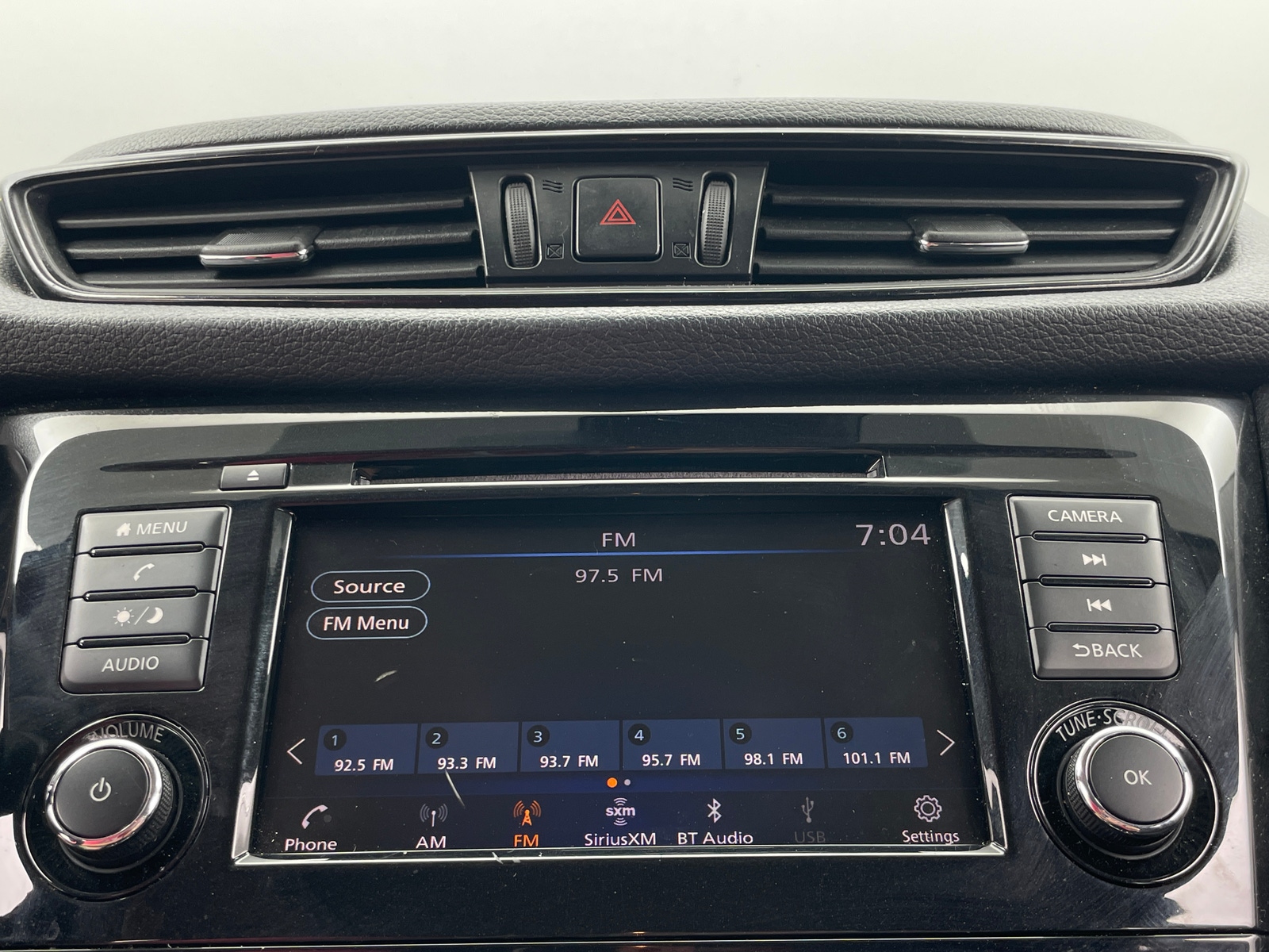 Thumbnail: 2019 Nissan Rogue - 4