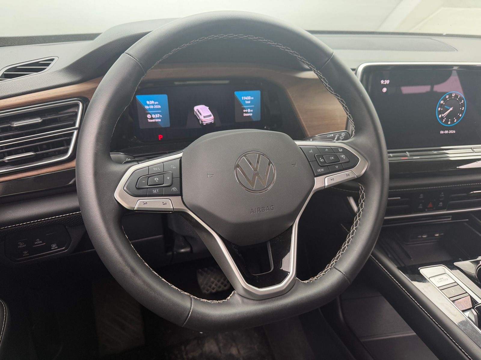 Thumbnail: 2025 Volkswagen Atlas - 4