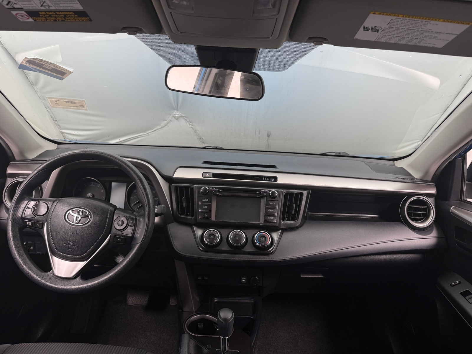 Thumbnail: 2018 Toyota RAV4 - 3