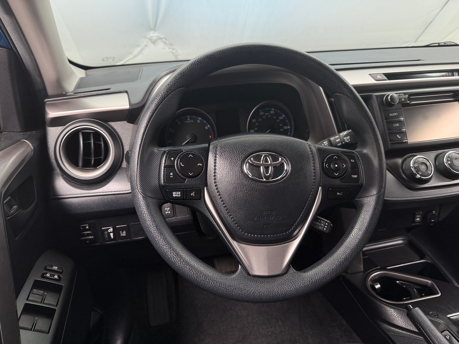 Thumbnail: 2018 Toyota RAV4 - 5