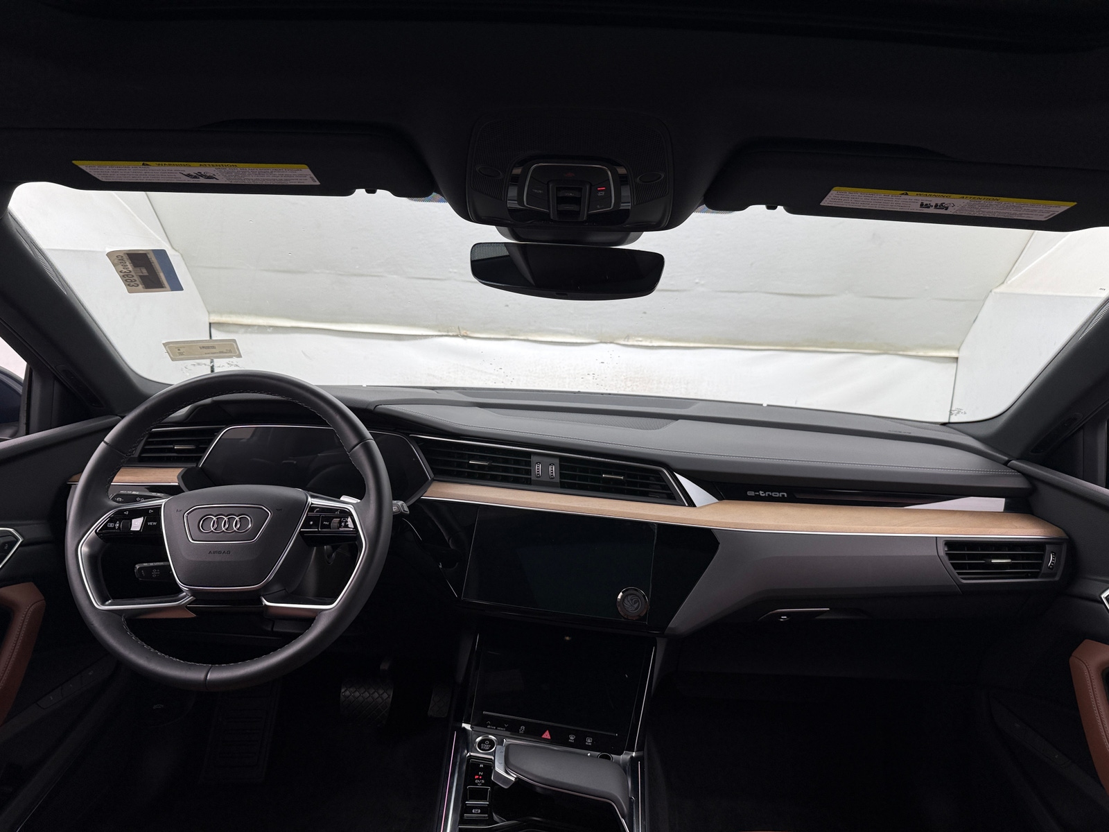 Thumbnail: 2024 Audi Q8 e-tron - 2