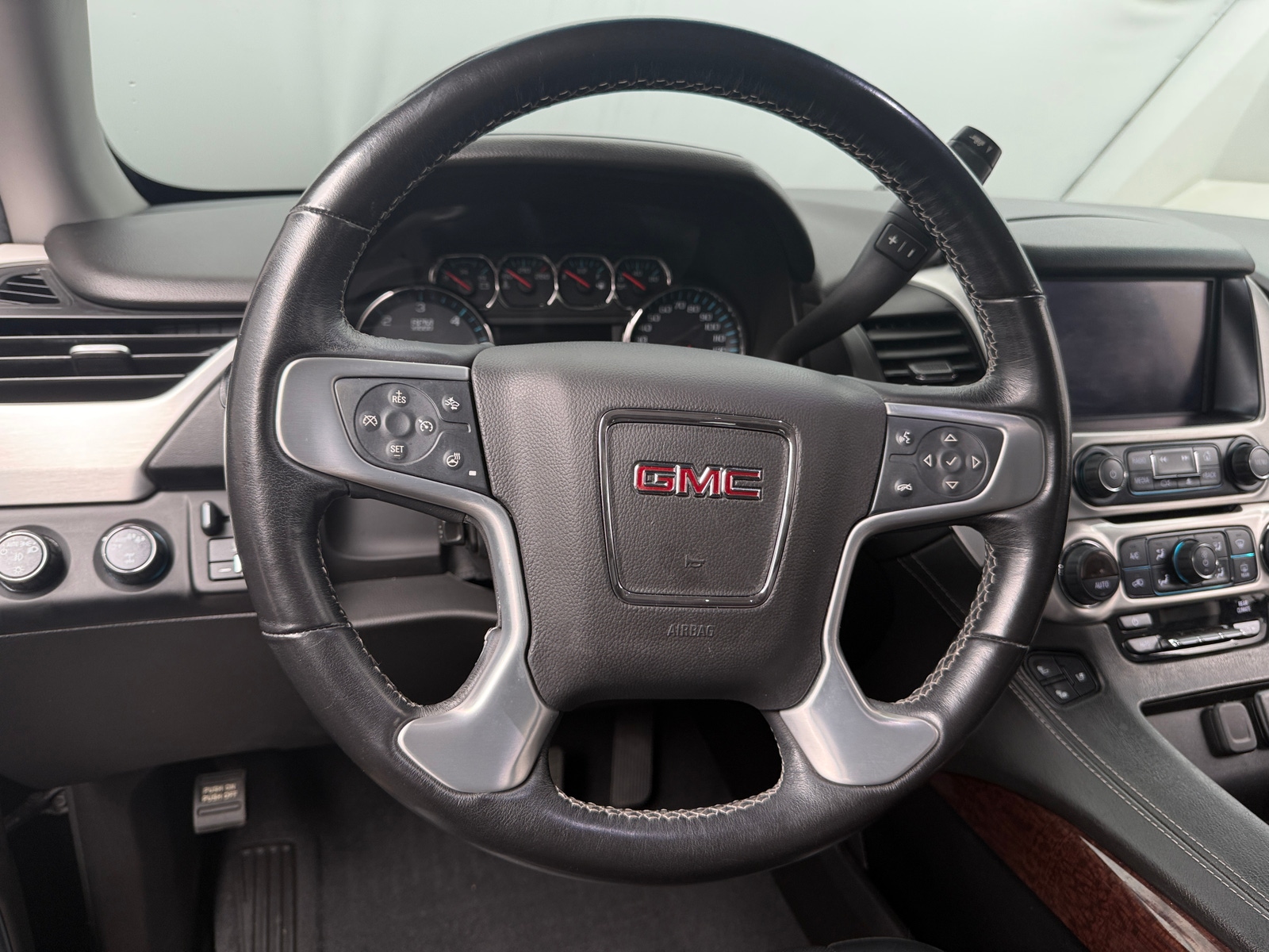 Thumbnail: 2019 GMC Yukon - 4