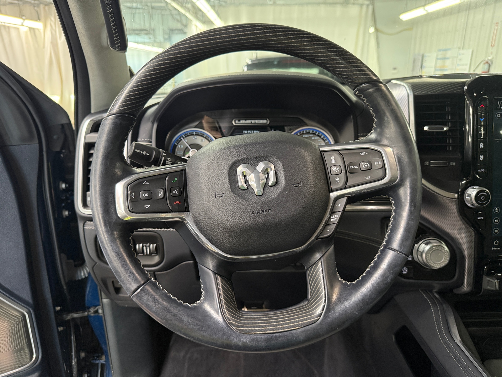 Thumbnail: 2022 RAM 1500 - 4