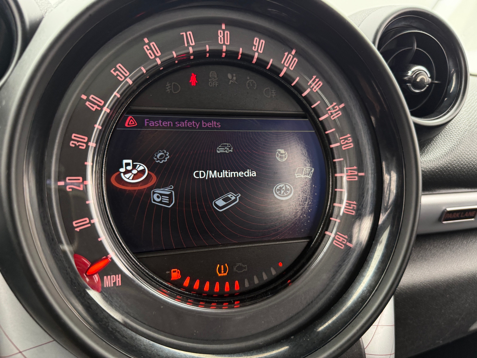 Thumbnail: 2016 MINI Cooper Countryman - 3