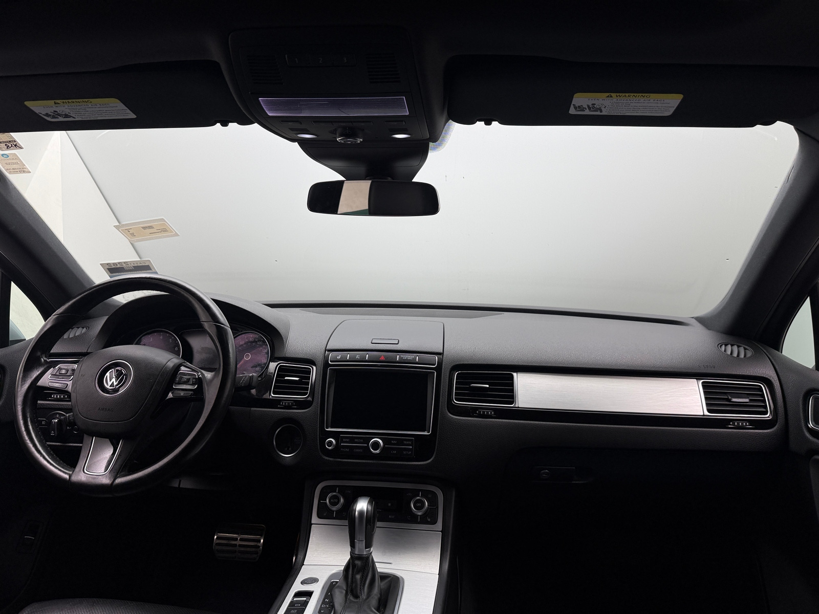Thumbnail: 2017 Volkswagen Touareg - 2