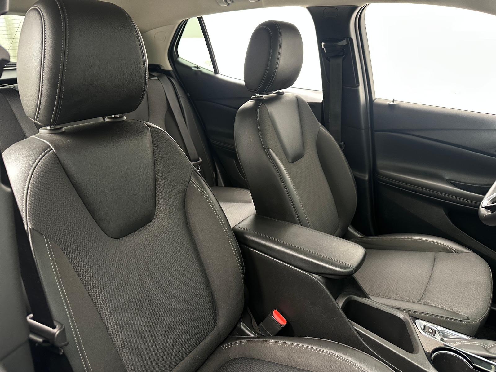 Thumbnail: 2023 Buick Encore GX - 2