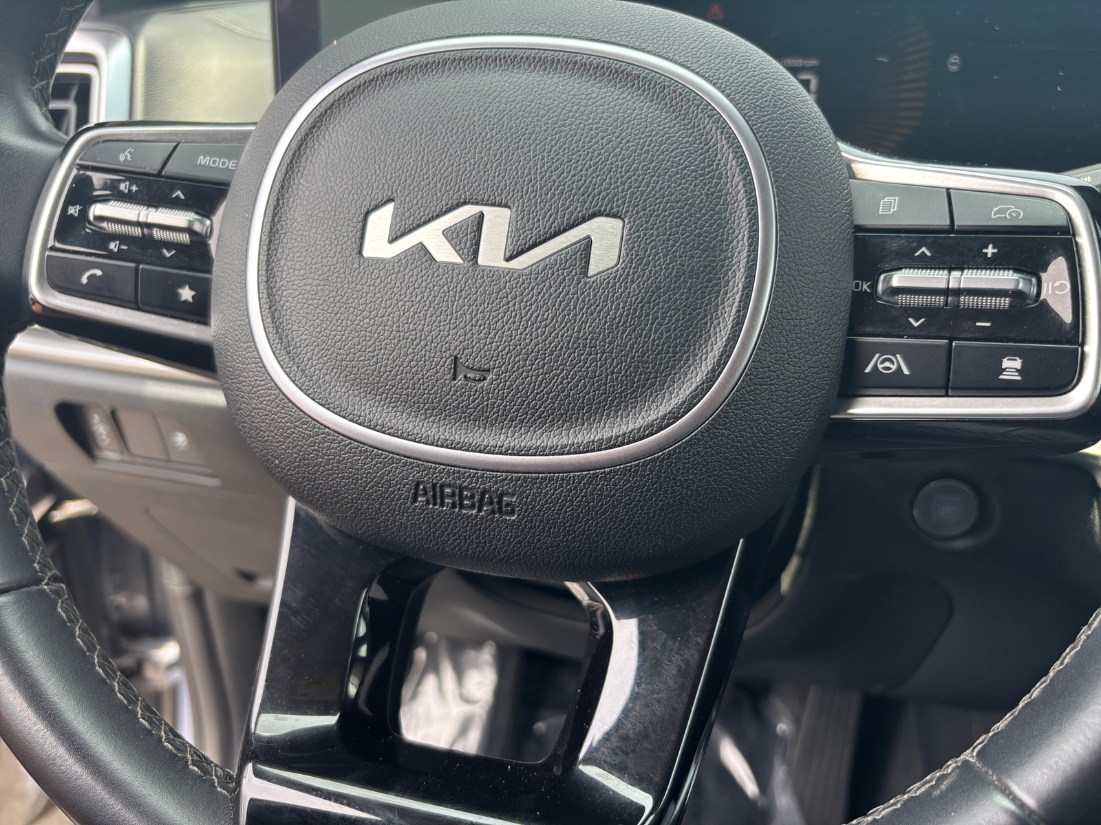 Thumbnail: 2024 Kia Sorento - 5
