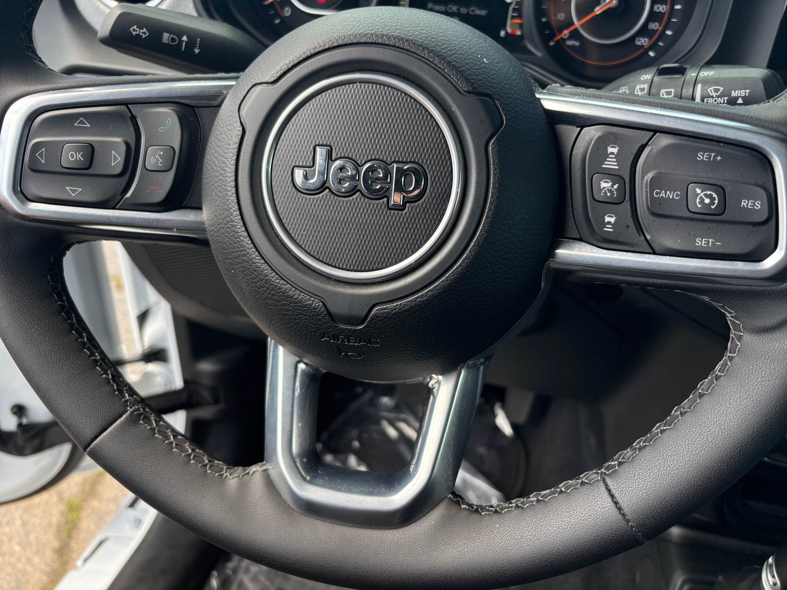 Thumbnail: 2025 Jeep Wrangler - 5
