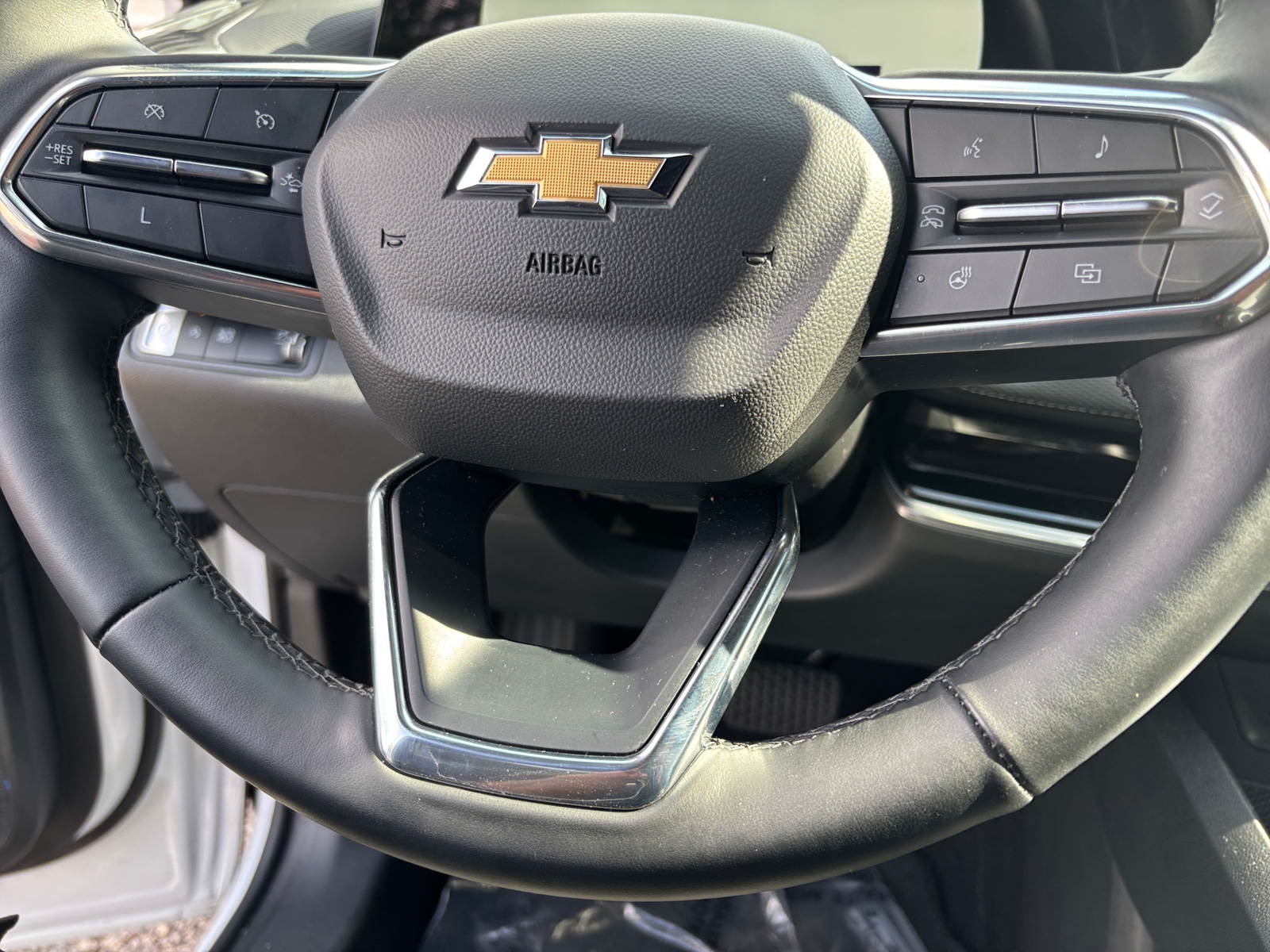 Thumbnail: 2025 Chevrolet Equinox - 5