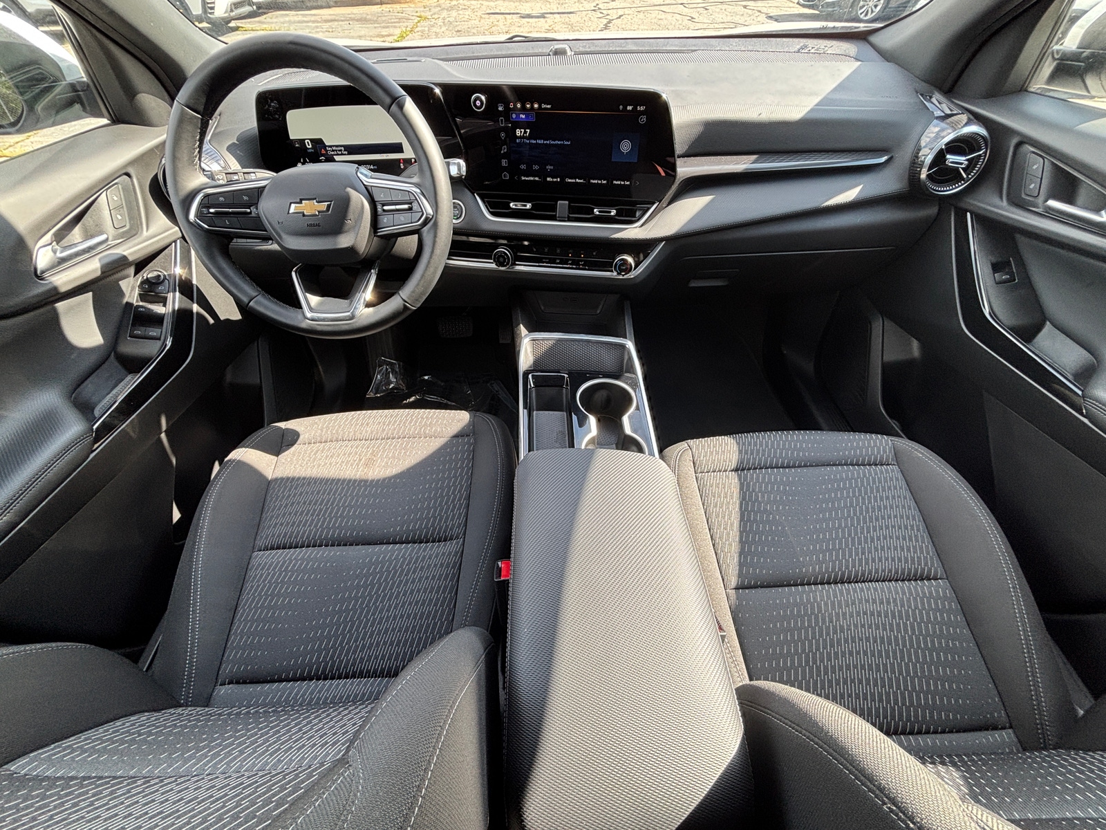 Thumbnail: 2025 Chevrolet Equinox - 3