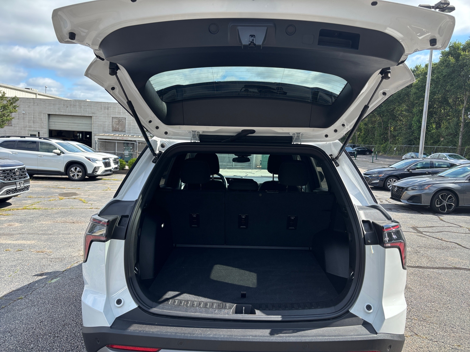 Thumbnail: 2025 Chevrolet Equinox - 6
