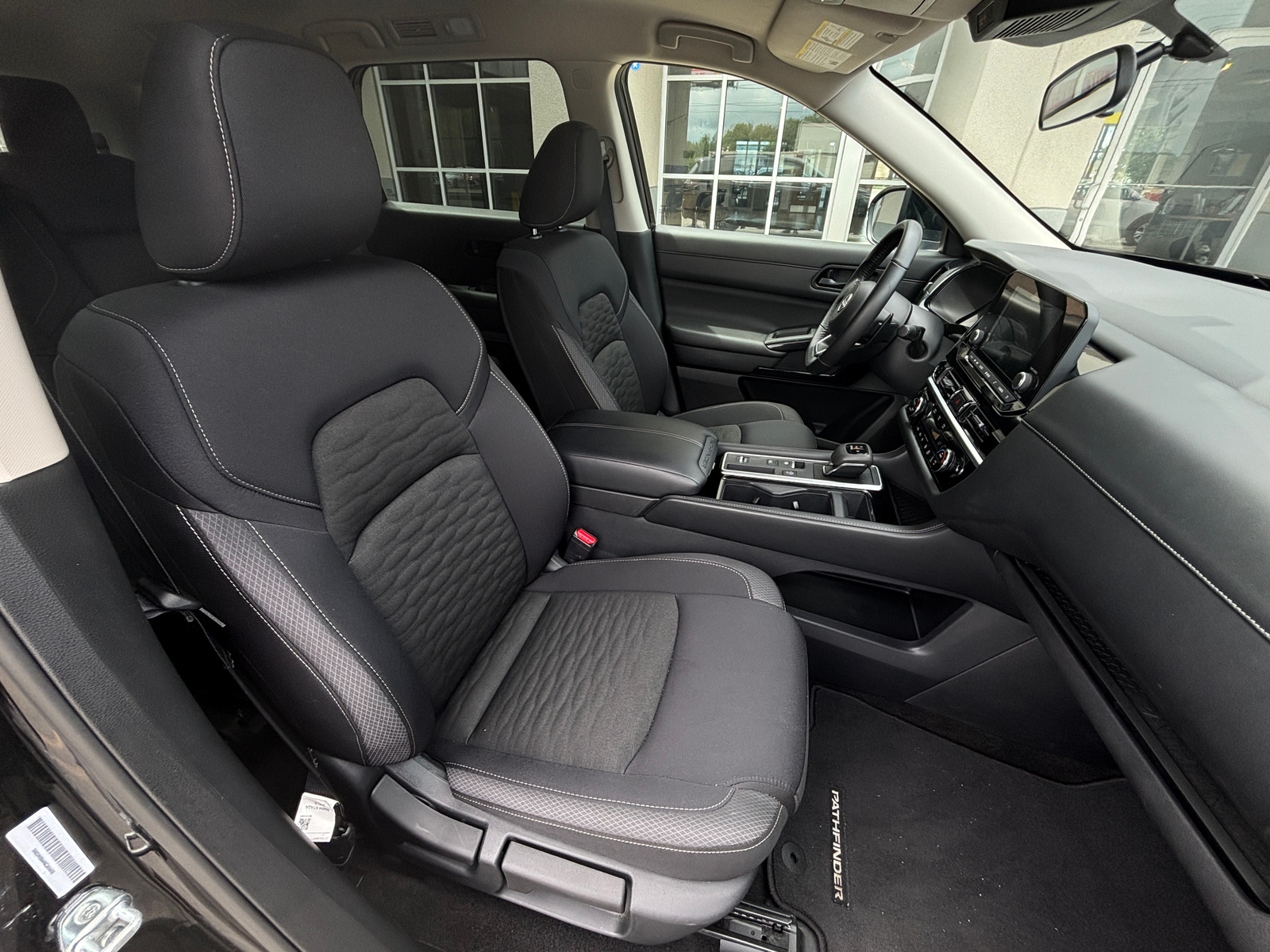 Thumbnail: 2025 Nissan Pathfinder - 2