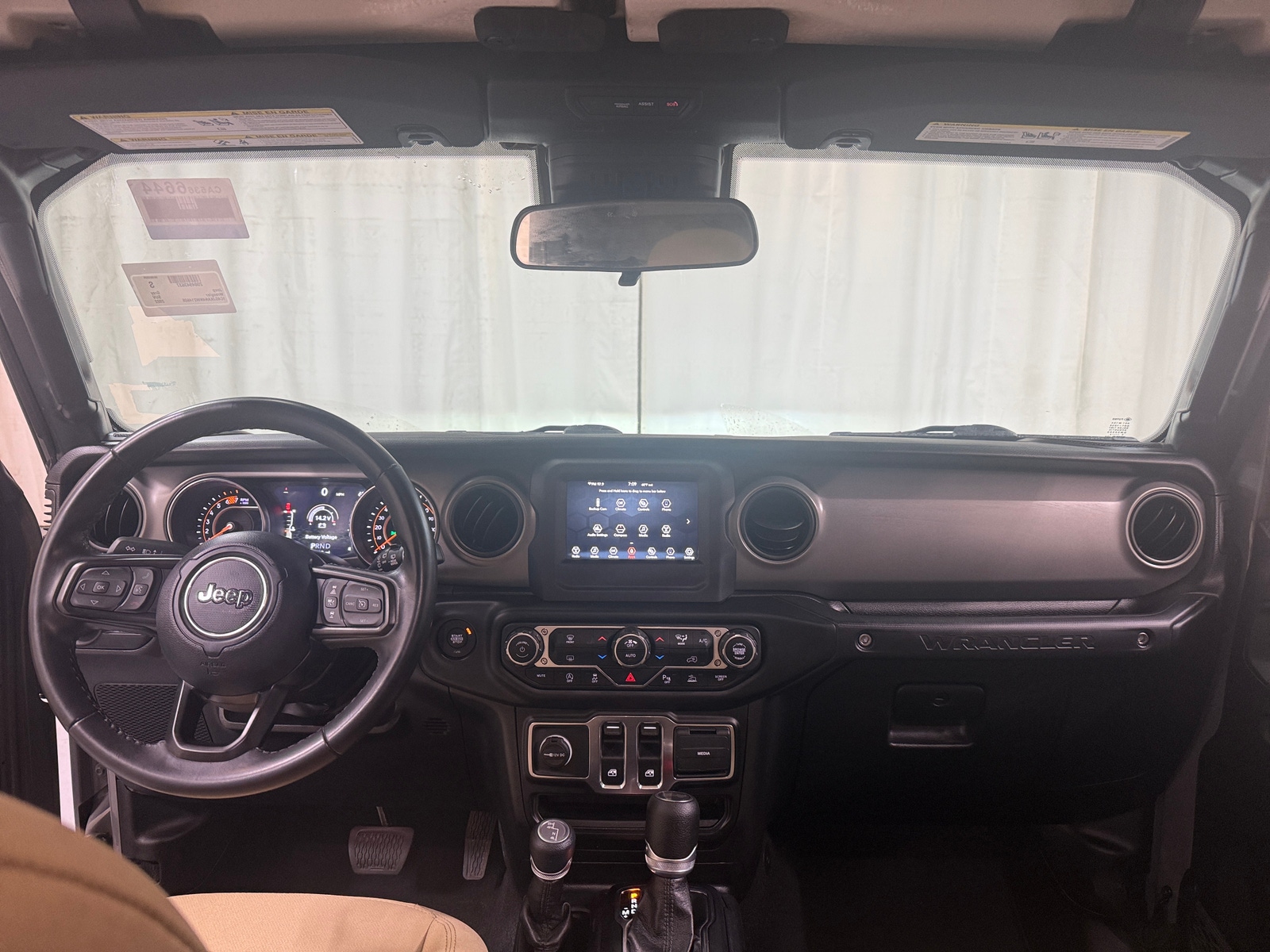 Thumbnail: 2022 Jeep Wrangler - 3