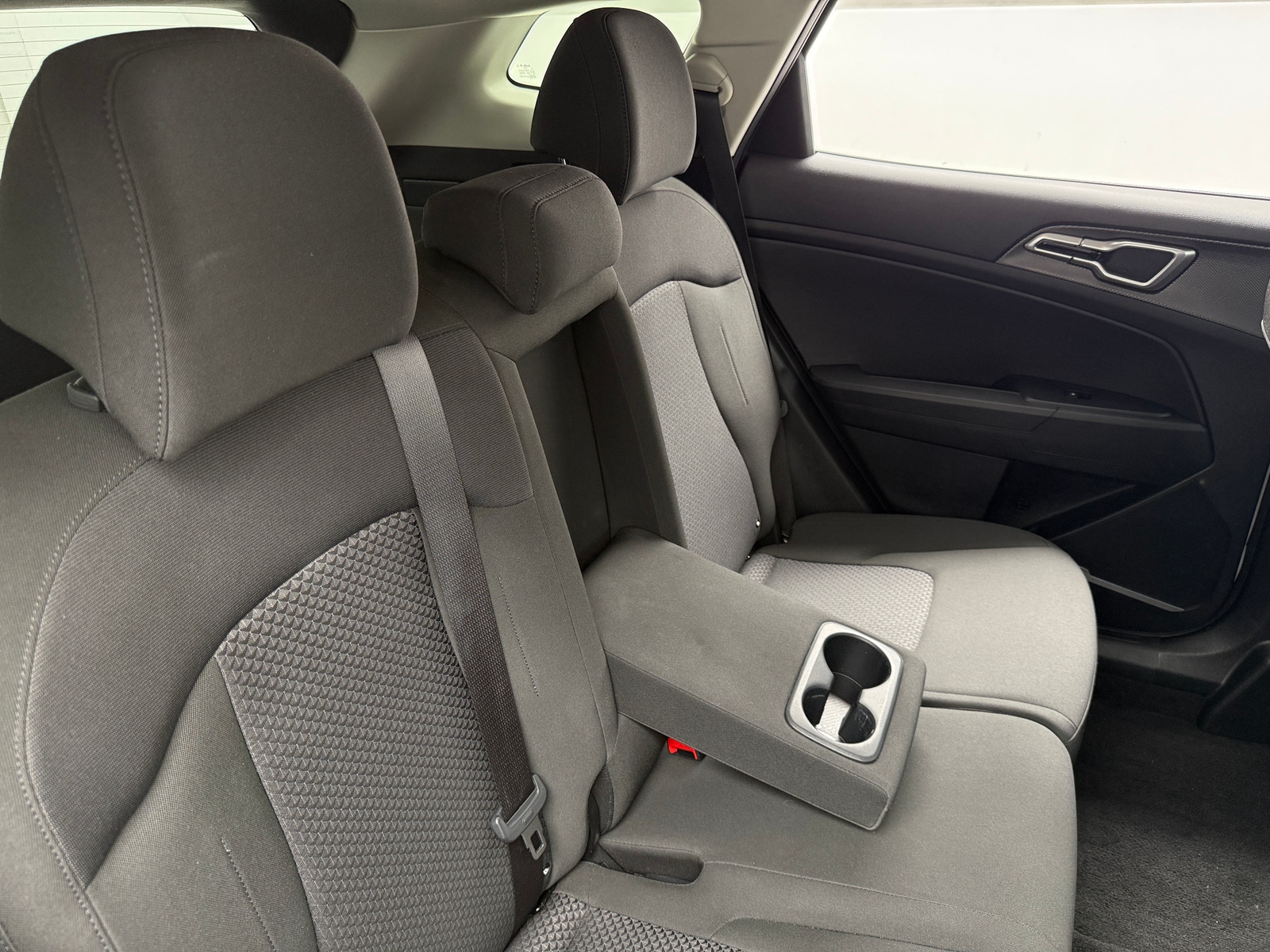 Thumbnail: 2025 Kia Sportage - 6