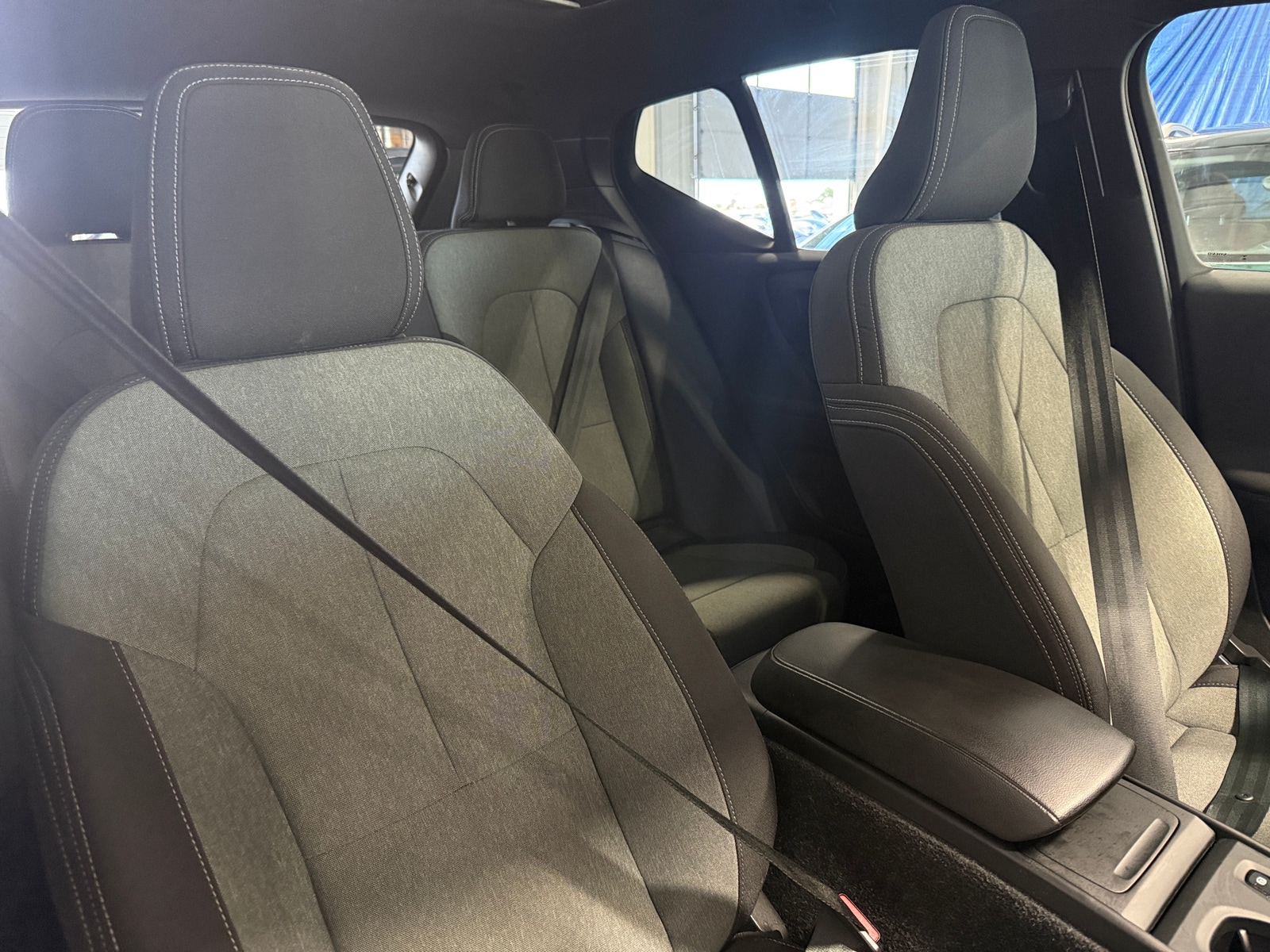 Thumbnail: 2024 Volvo XC40 - 2