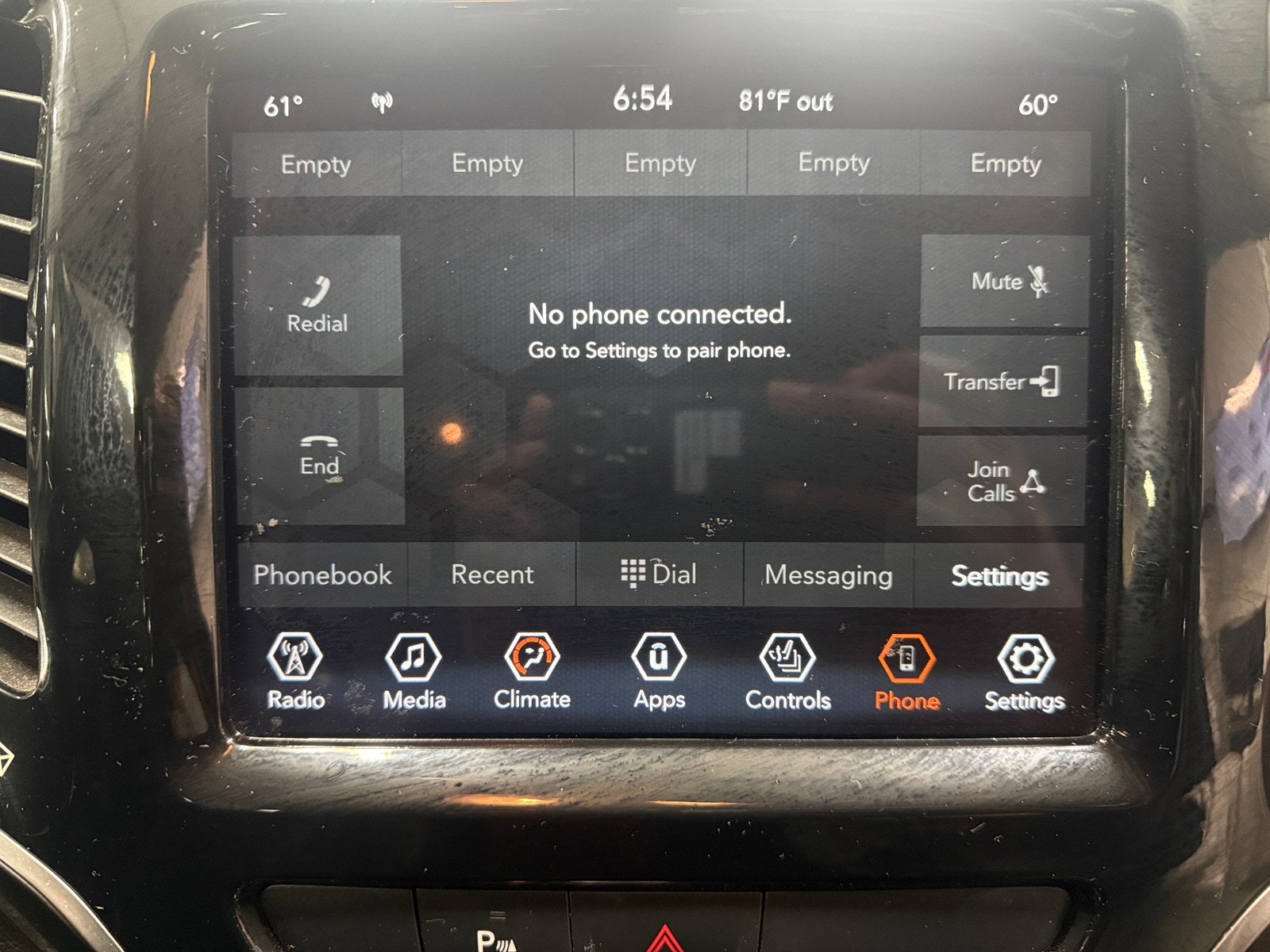 Thumbnail: 2020 Jeep Cherokee - 3